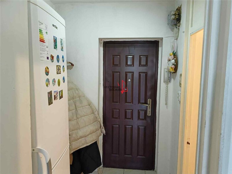 Titan, Piata Minis garsoniera bloc reabilitat 1978